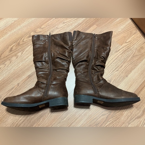 WIDE CALF Brown Rider Boots!! - Picture 3 of 7